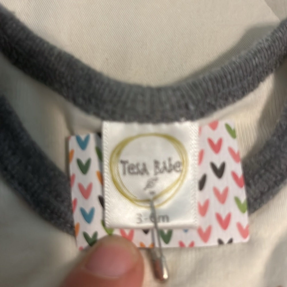 First Thanksgiving Onsie. - Picture 3 of 3